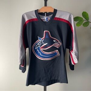 Vintage Vancouver Canucks CCM Hockey Jersey Kids Unisex Children’s Youth L/XL